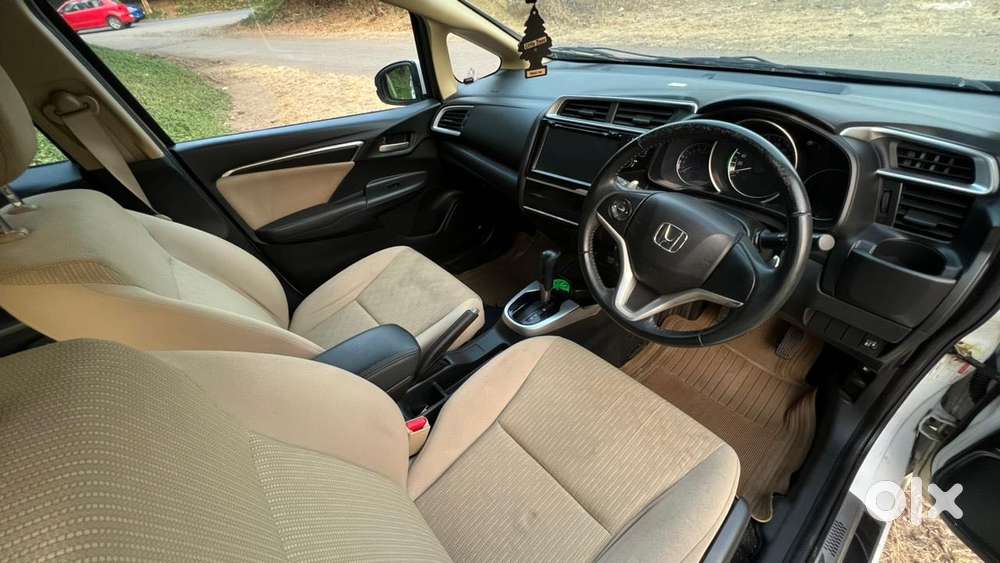 Honda Jazz V Cvt, 2017, Petrol