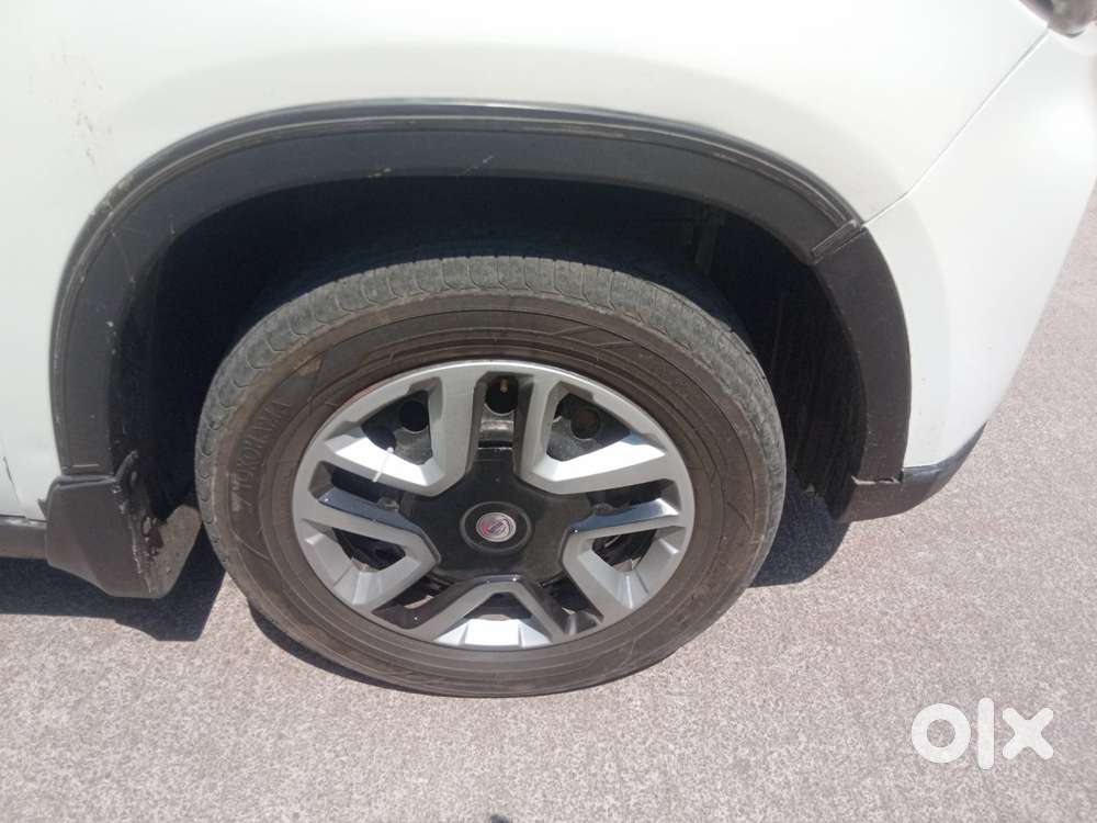 Maruti Suzuki Brezza 1.5 Vxi Smart Hybrid, 2022, Petrol