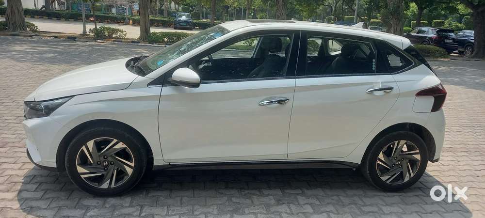 Hyundai I20 Asta (o) 1.2 Ivt, 2022, Petrol