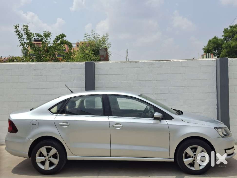 Skoda Rapid 1.0 Tsi Active, 2021, Petrol