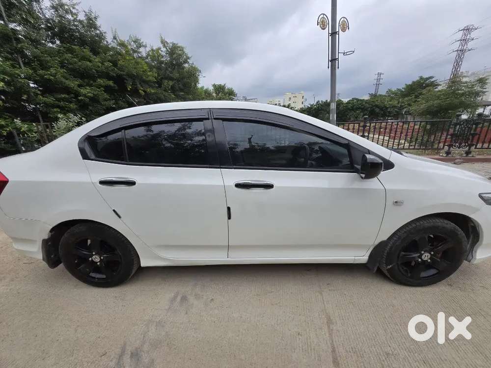 Honda City Petrol 2012 Variant