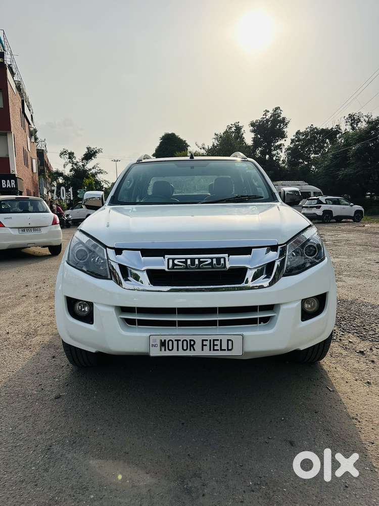 Isuzu V-cross Z 4x4 Mt, 2017, Diesel