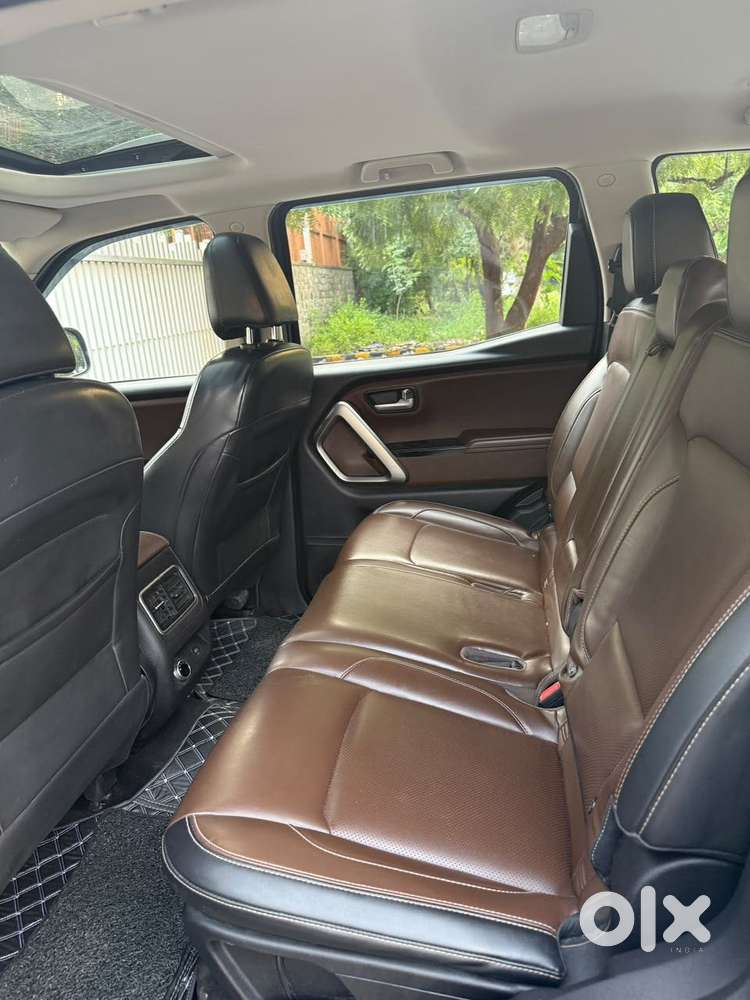 Mahindra Scorpio N Z8 L Petrol Mt 6 Str, 2023, Petrol