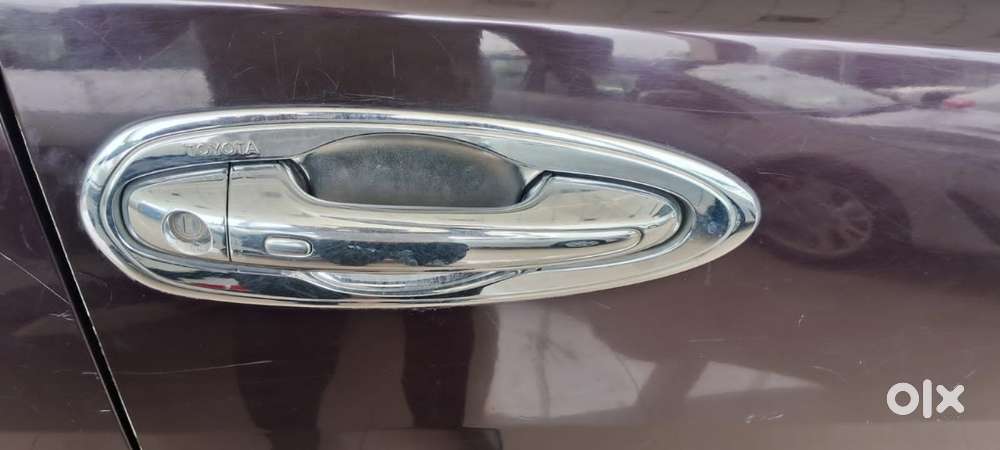 Toyota Innova Crysta 2.4 V, 2016, Diesel