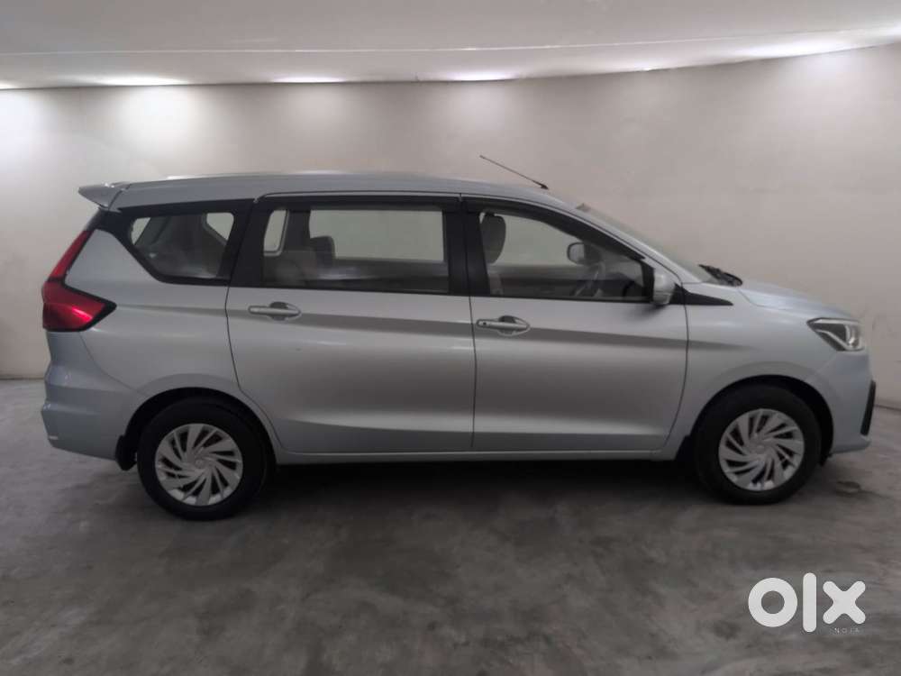 Maruti Suzuki Ertiga Vxi At, 2023, Petrol