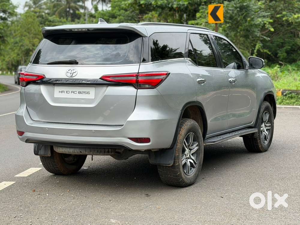 Toyota Fortuner 2017 Diesel 130000 Km Driven