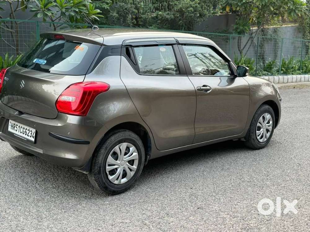 Maruti Suzuki Swift Vxi + Manual, 2022, Petrol