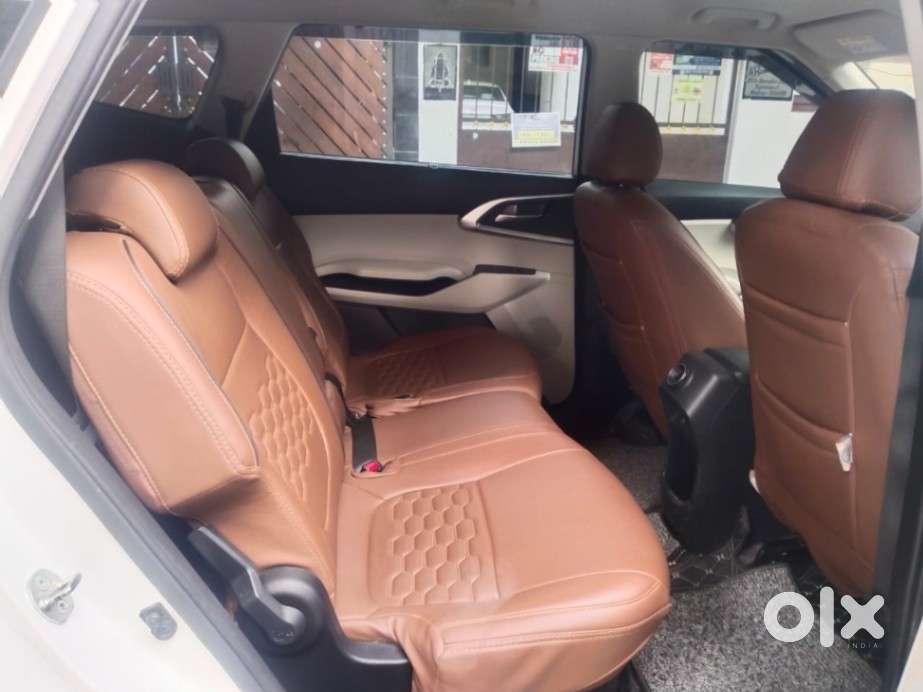 Kia Carens 1.4 Prestige Plus Turbo Dct 7 Str, 2023, Petrol