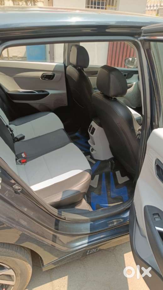 Hyundai I20 Asta (o) 1.2 Ivt, 2024, Petrol