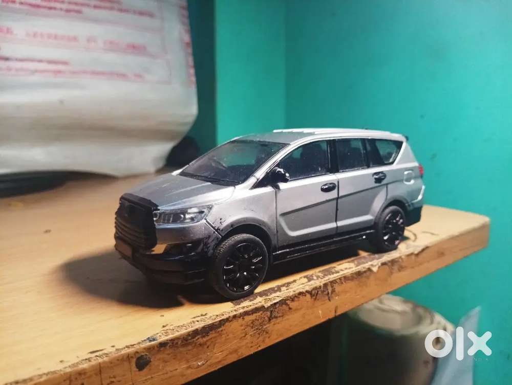 Toyota Innova Crysta 2024