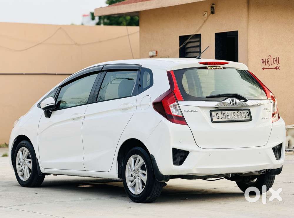 Honda Jazz V Automatic, 2015, Petrol