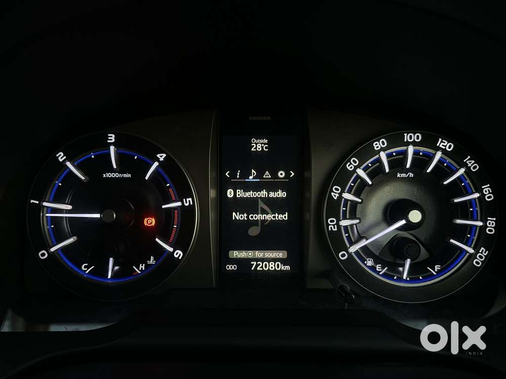 Toyota Innova Crysta 2.4 V, 2017, Diesel