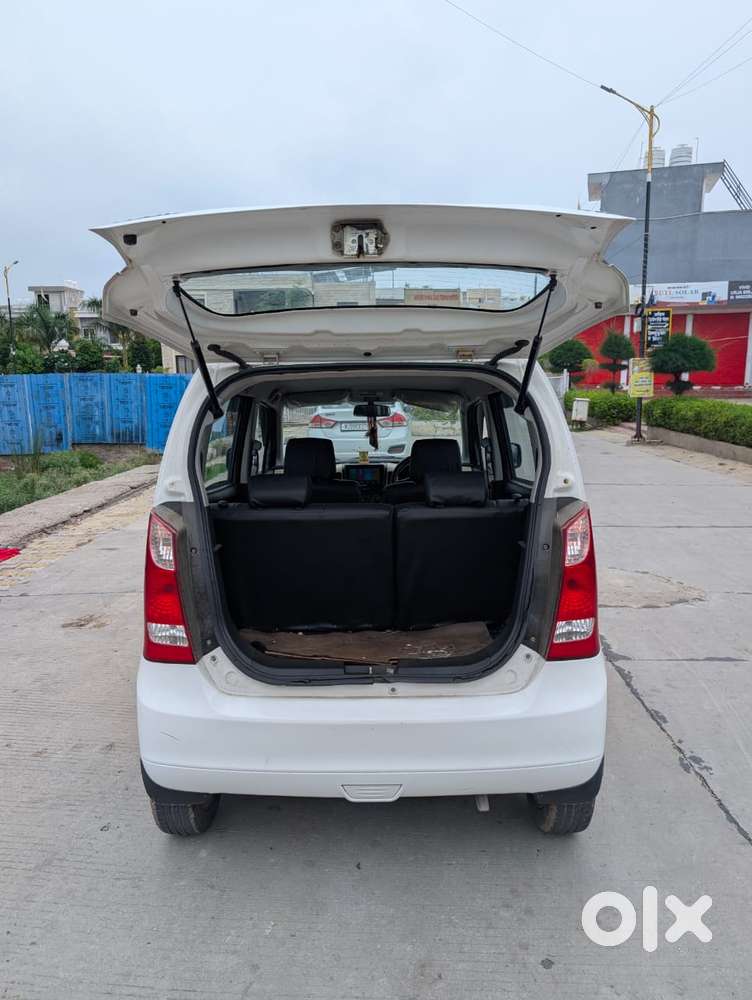 Maruti Suzuki Wagon R Vxi 1.0, 2017, Petrol
