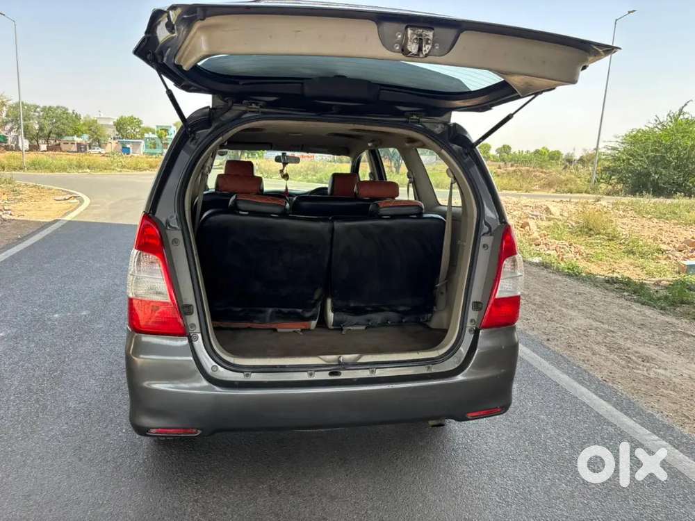 Innova First Owner V Top Model