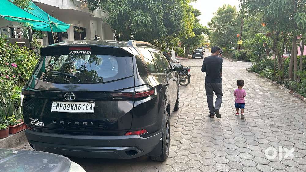 Tata Safari - Diesel - Dark Edition