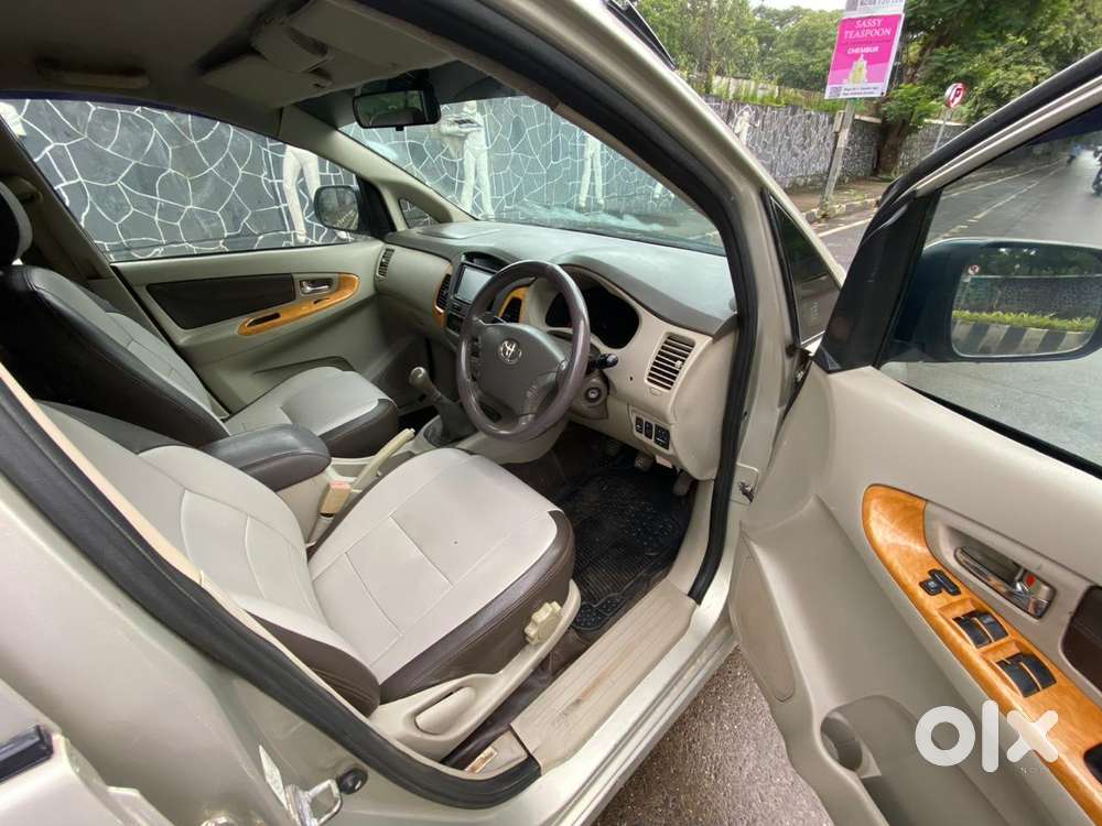 Toyota Innova 2.5 Vx 8 Str Bs-iii, 2011, Diesel