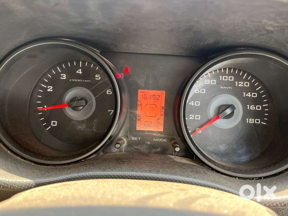 Mahindra Tuv 300 T4 Plus, 2018, Diesel