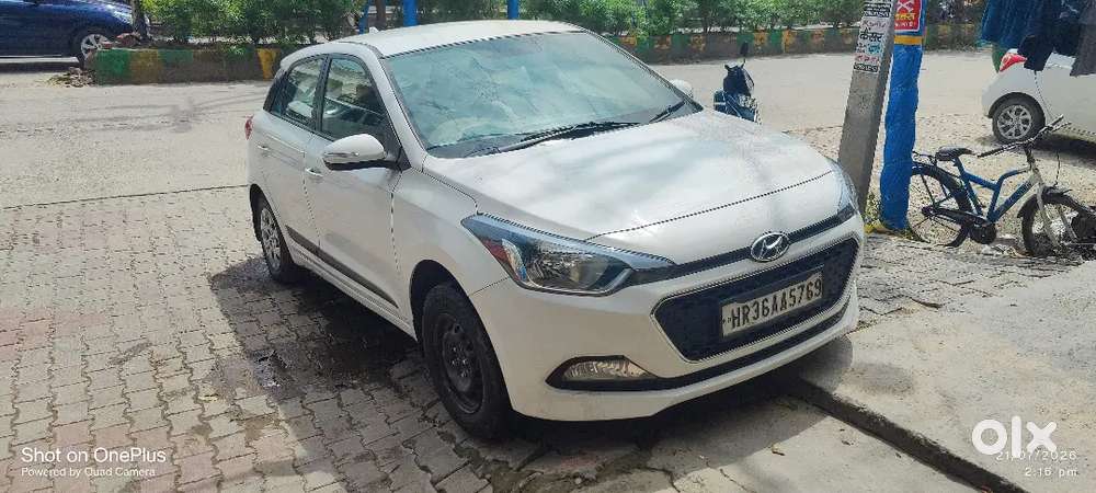 Hyundai I20 Elite 2017 Petrol Well Maintained