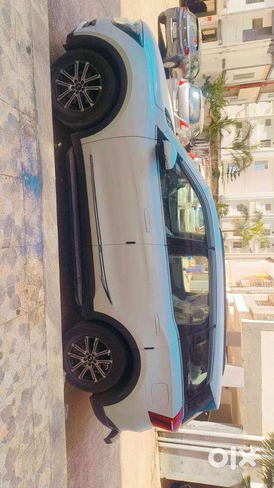 Mahindra Xuv700 2.2 Ax 7 Diesel At Str Awd, 2024, Diesel