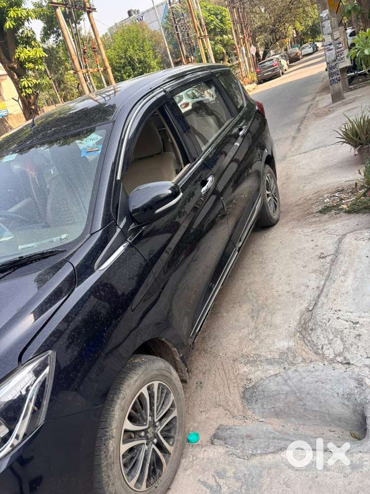 Maruti Suzuki Ertiga Zxi Cng 2024, Push Start, Black Colour
