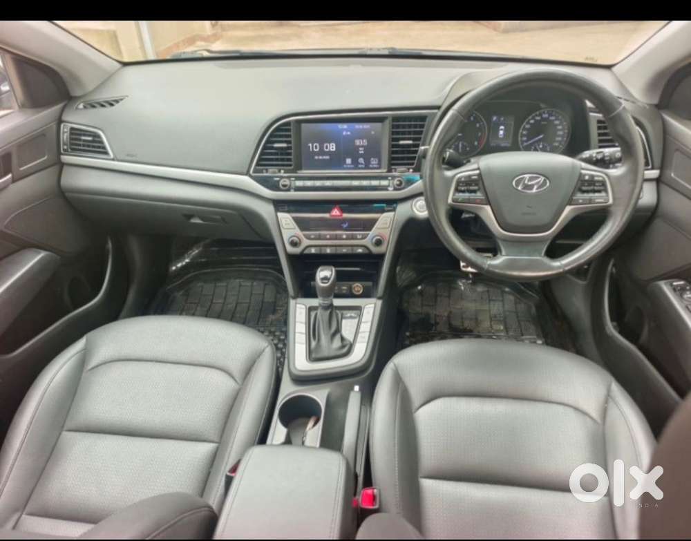 Elentra Automatic Petrol