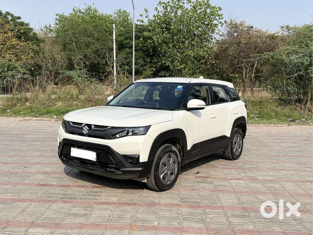 Maruti Suzuki Brezza 1.5 Vxi Smart Hybrid, 2023, Petrol