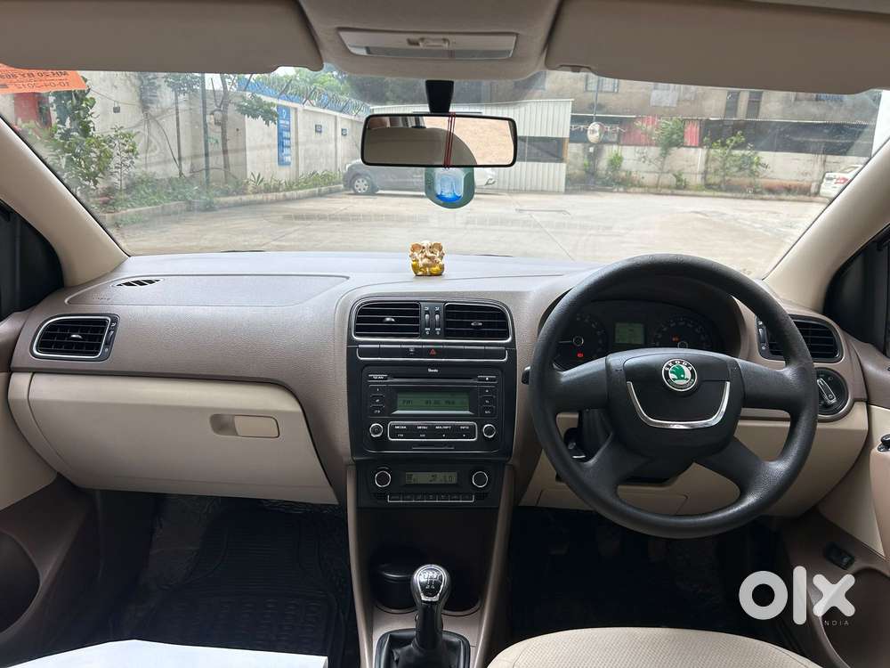 Skoda Rapid 1.6 Mpi Elegance, 2012, Diesel
