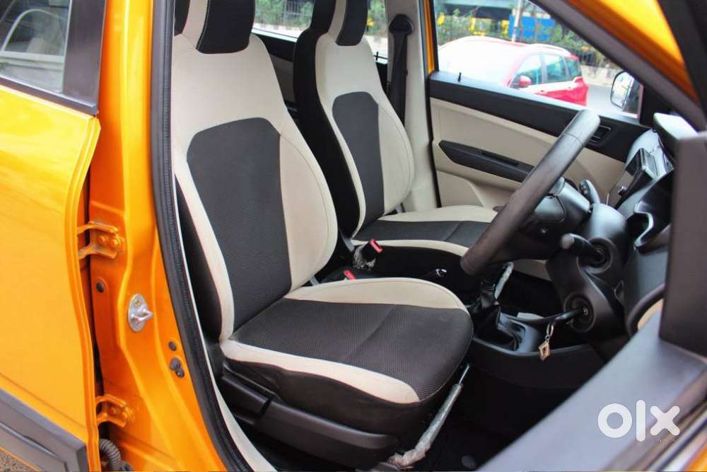 Renault Triber Rxt, 2022, Petrol