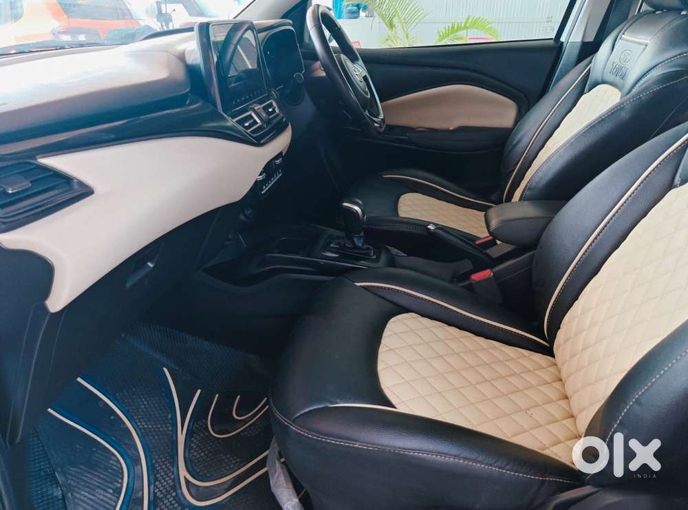 Toyota Glanza V Cvt, 2023, Petrol