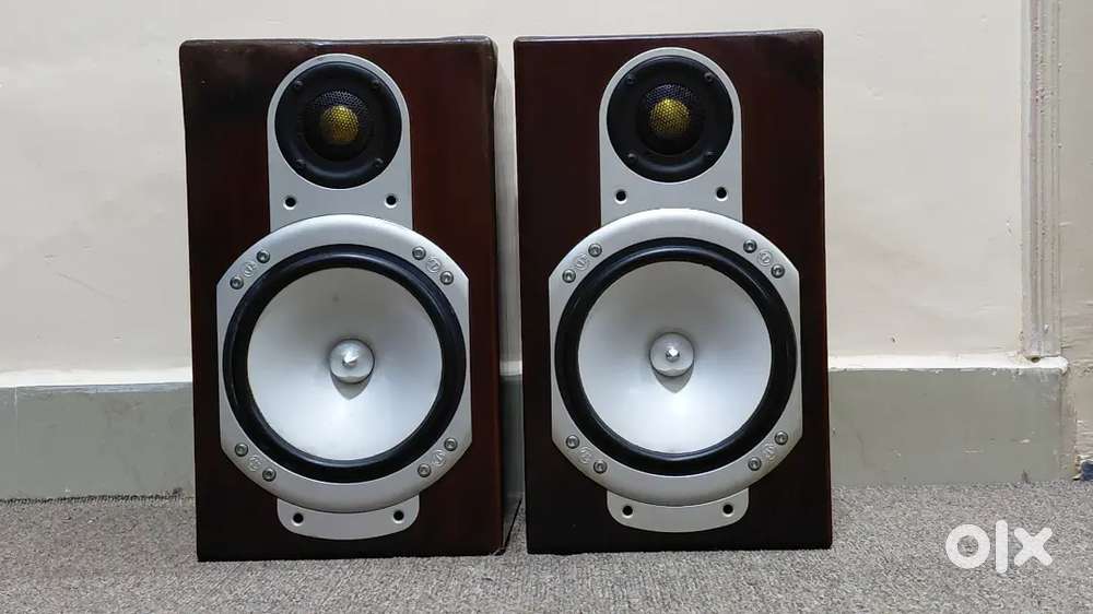MONITOR AUDIO RS-1 BOOKSHELF SPEAKERS - TVs, Video - Audio in
