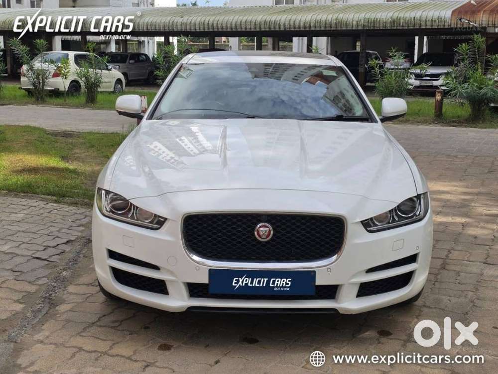 Jaguar Xe Portfolio, 2017, Petrol