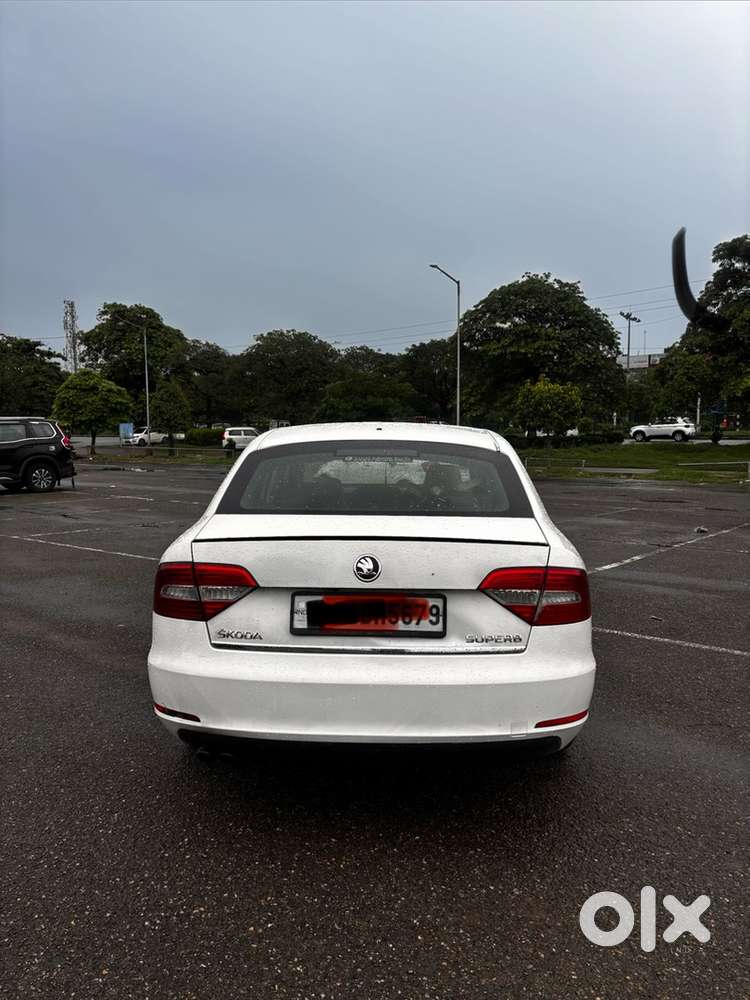Skoda Superb Elegance 2014