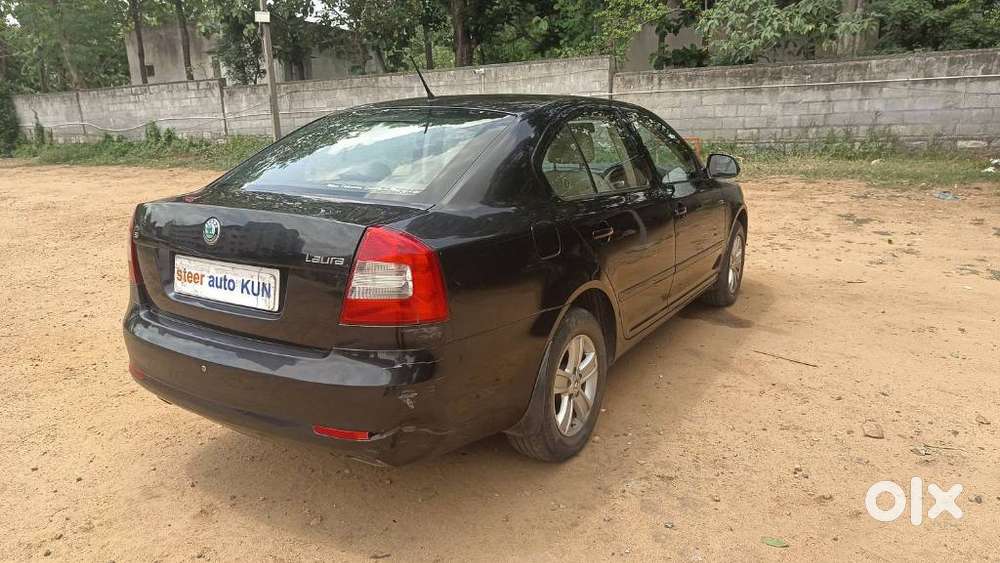 Skoda Laura Classic 1.8 Tsi, 2012, Petrol