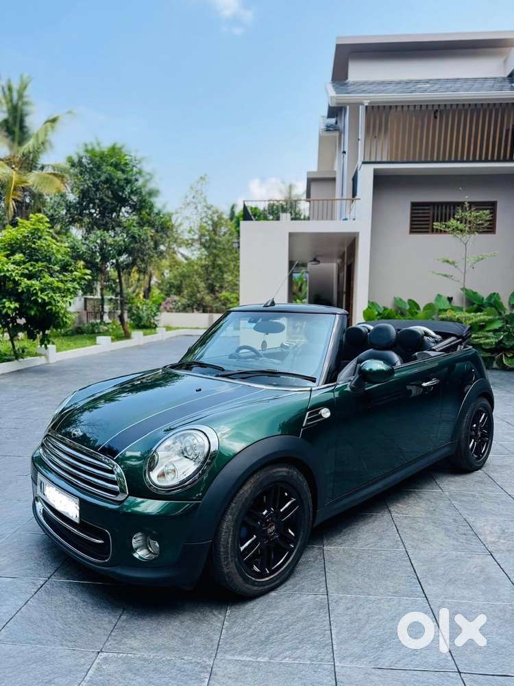 Mini Cooper Convertible (2012 Model)