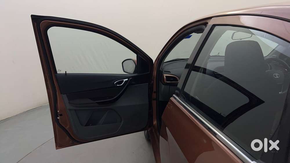 Tata Tigor 1.2 Revotron Xz Option, 2017, Petrol