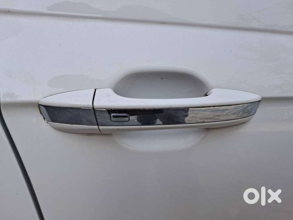 Skoda Slavia 1.0 Ambition Tsi, 2023, Petrol