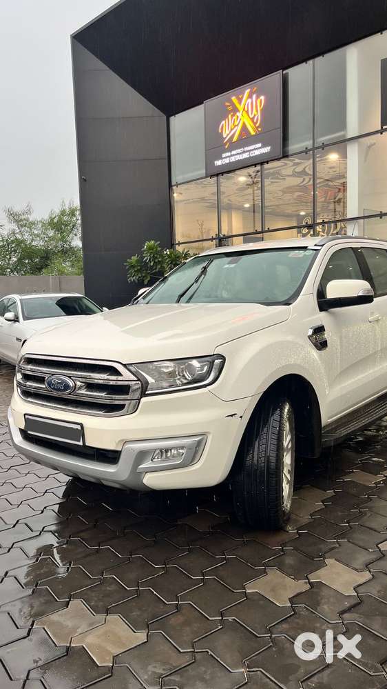 Ford Endeavour 3.2 Titanium 4x4 At, 2016, Diesel