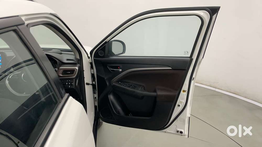 Maruti Suzuki Brezza Zxi Plus At, 2022, Petrol
