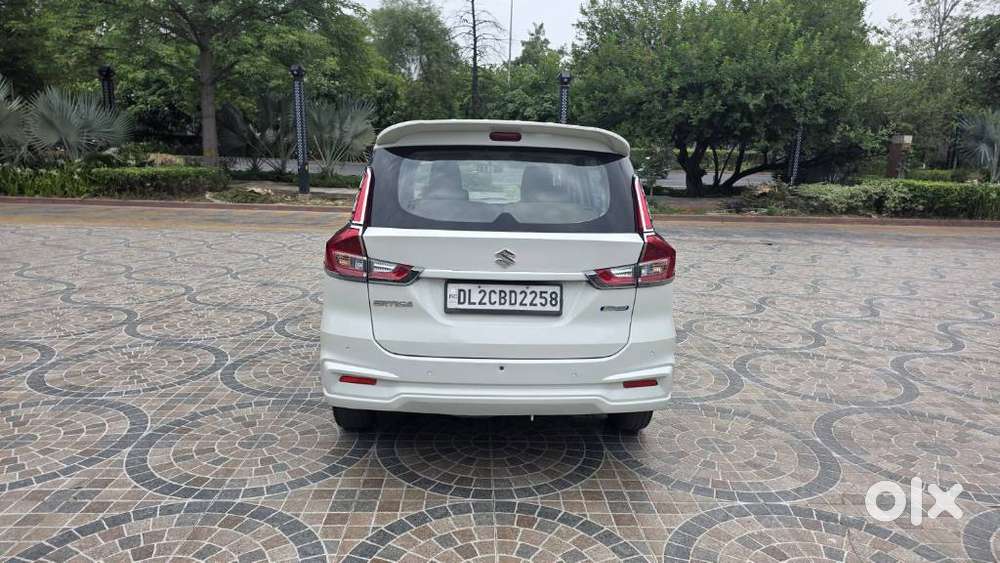 Maruti Suzuki Ertiga Vxi At Petrol, 2022, Petrol