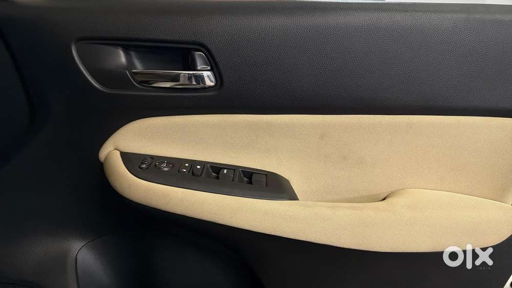 Honda City 1.5 V 5th Gen I-vtec Mt, 2023, Petrol
