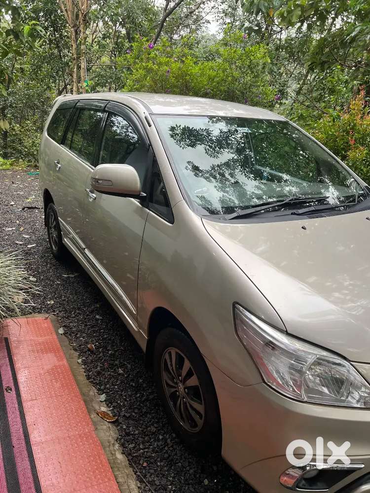 Toyota Innova 2012 Diesel 7 Str