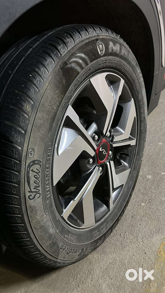 Kia Sonet Petrol 2022