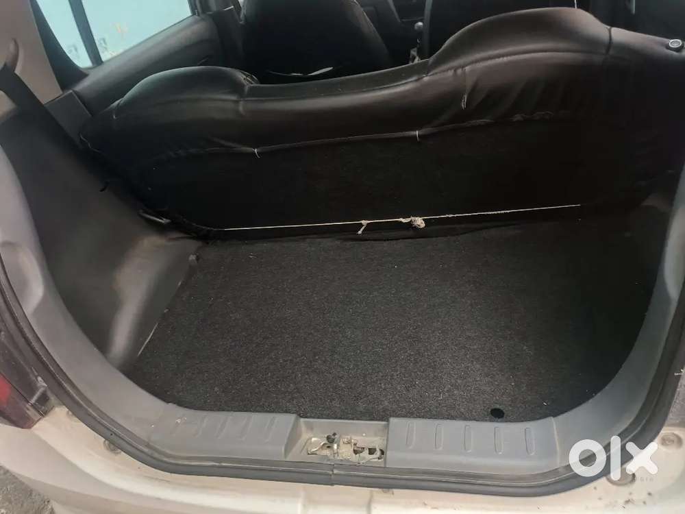 210,000 Rs White Alto 800 Lxi 2015 27000 Km Driven