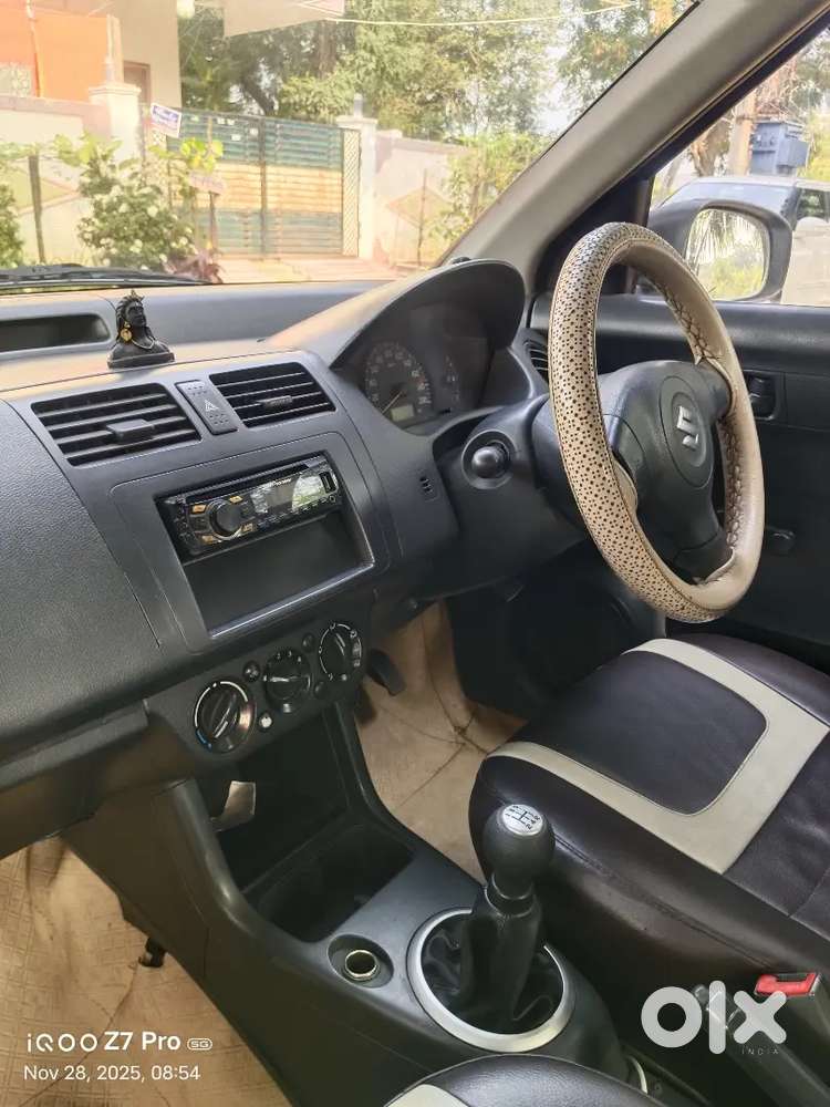 Maruti Suzuki Swift Dzire 2013 Diesel Well Maintained