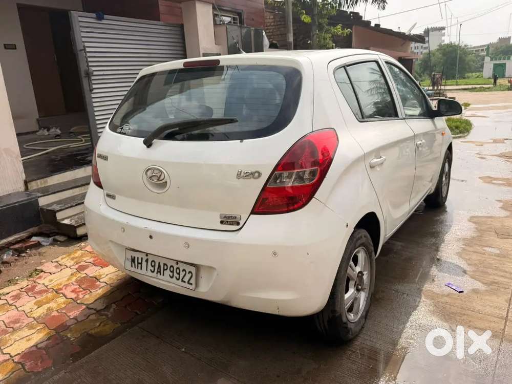 Hyundai I20 Asta 2010 With Sunroof Good Condition
