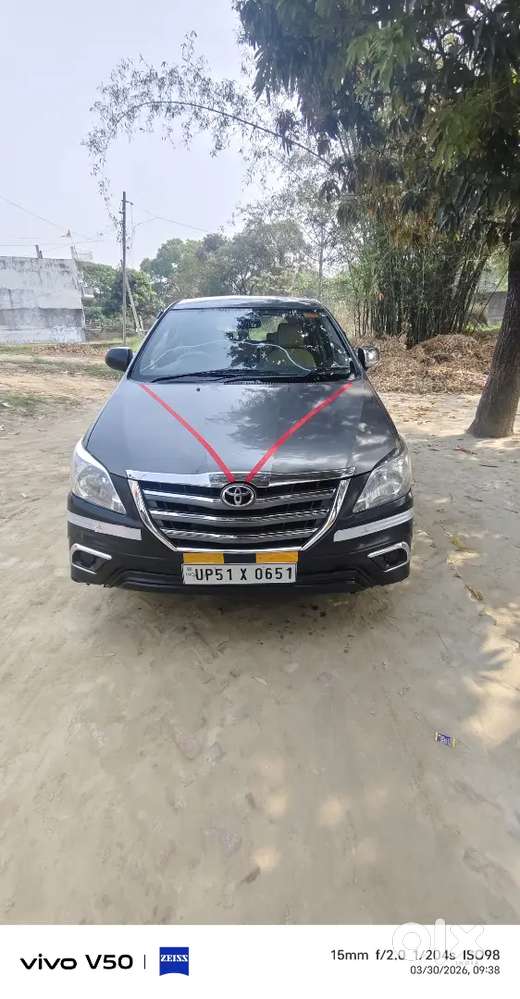 Toyota Innova Hycross 2013 Diesel 160000 Km Driven