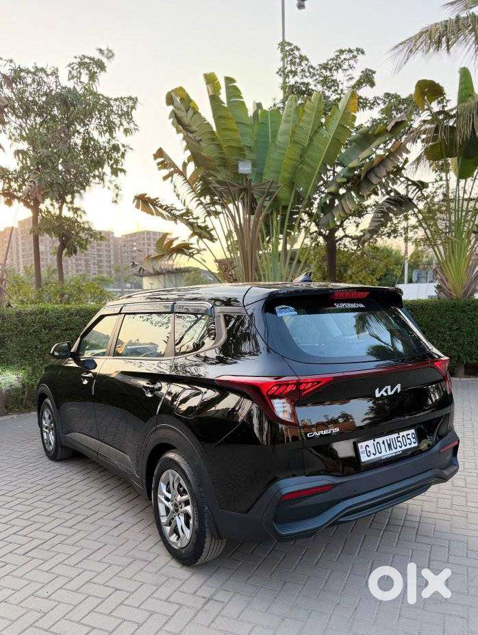 Kia Carens G 1.5 6mt Premium (o) 7-seater, 2024, Diesel