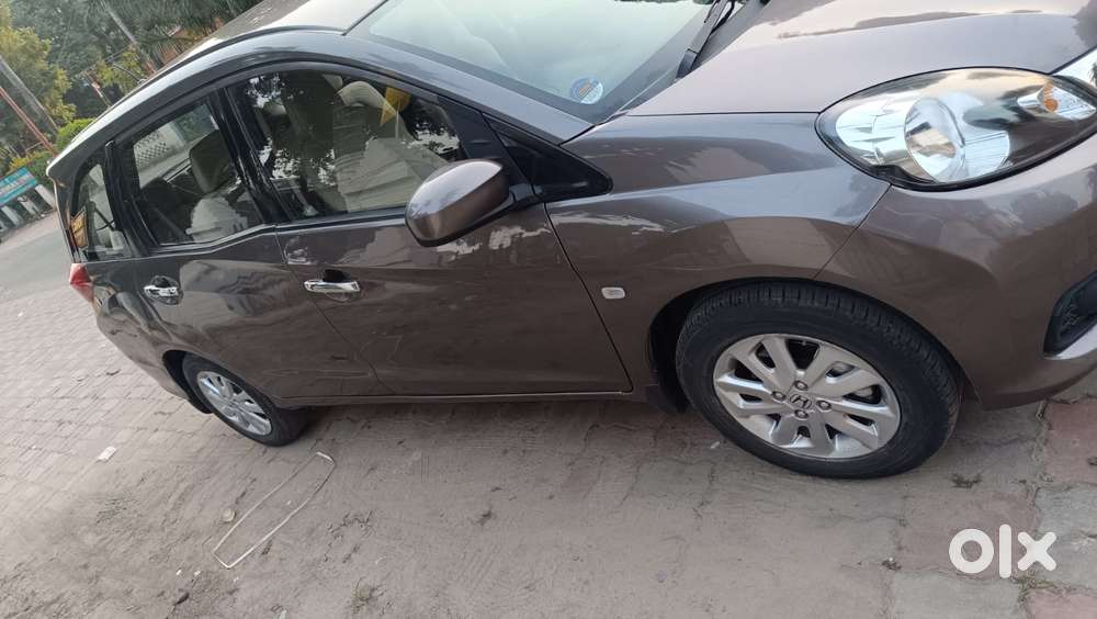 Honda Mobilio V I-vtec, 2015, Diesel