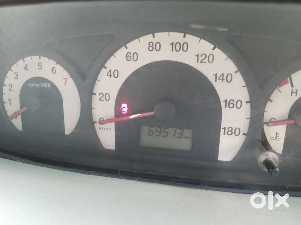 Mahindra Quanto C8, 2013, Diesel