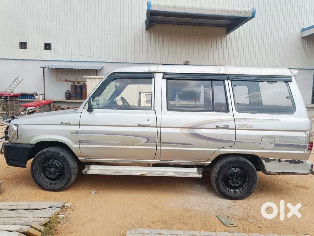 Toyota Qualis Gs 2004
